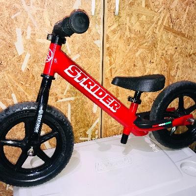 🇮🇹イタリアのクオーレ（心臓と魂）を宿した、赤い彗星。

キッズと侮るな。
甘く見たら、オーバーテイクは免れない。

※self paint model
