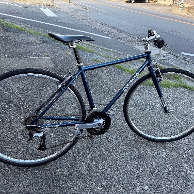 クロスバイクも持ってます。