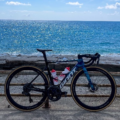 2024-2025
blue/black shimano racing spec