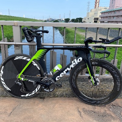 cervelo P5 disc 2019年モデル
ultegra、dura ace di2のmix
とても早いので大変気に入っています。