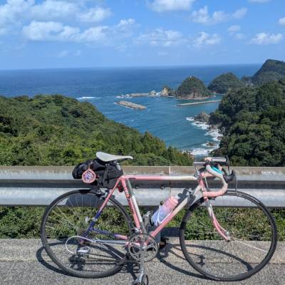 海を見に行き200km程走りました〜
帰ったら洗車とコーティングしないと錆ますｗ