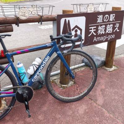 伊豆で4日間の合宿に行ってきました。
初日にラチェットが破損してしまい、急遽ショップに代輪(DT SWISSのアルミ)をお借りしてなんとか4日目まで。すぐお貸しいただいたショップに感謝です。
てか、いつものホイールよりだいぶ重いはずだしエアロでもないのに違いがわからなかった…何なら乗り心地、踏み心地が良くてこっちのほうが好きなのでは？となってしまった…まずい！w