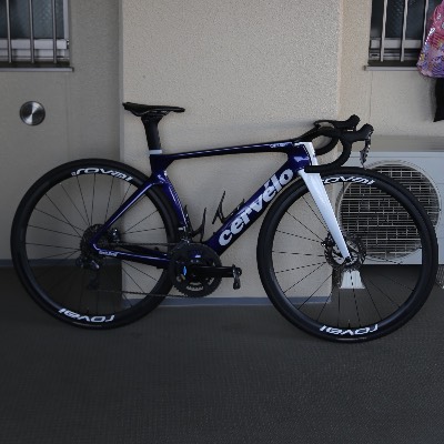 Model: Cervélo S5 2025
Wheelset: Roval ALPINIST CLX Ⅱ
Crankset: Magene TEO P515 165mm
Groupset: Shimano Ultegra R8070 Di2
Saddle: NAGO R4 PAS NACK
Tires: S-WORKS TURBO 2BLISS READY T2/T5 30c
Pedals: Shimano PD-R9000
Chainring: Magene QED 52-36
Cassette: Shimano Ultegra 11-30
Front Light: Magene AT1200
Cycling Computer: Bryton Rider 650