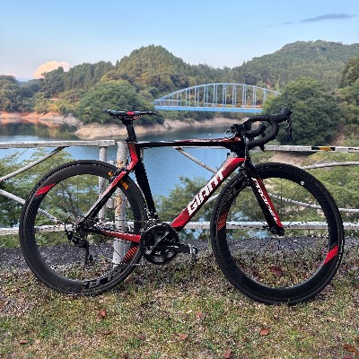 近くのショップで組んでもらったプロペル
いっぱい乗ります